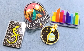 Bestil akryl-pins